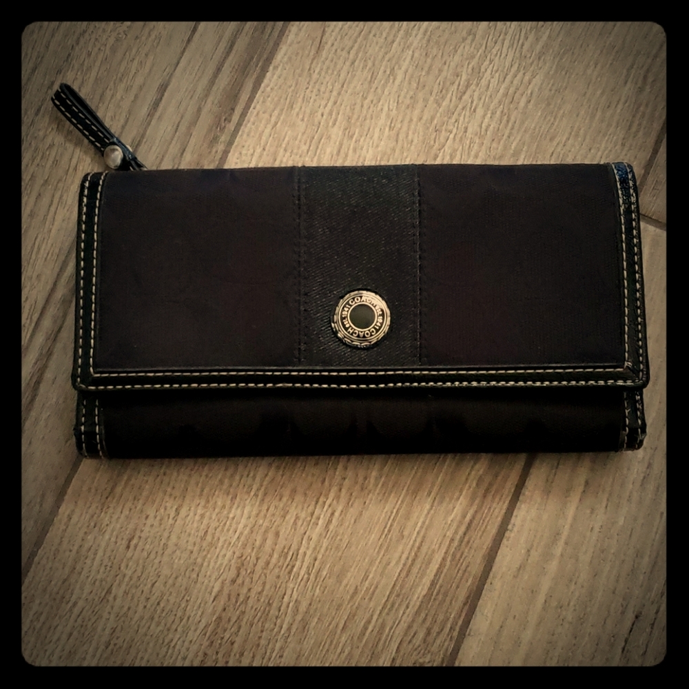 Coach wallet